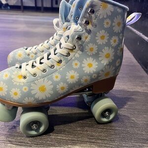 Altar'd State Daisy Roller Skates size 9
